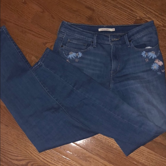 Levi Strauss Midrise Skinny Jeans - Picture 1 of 4